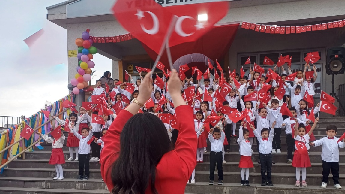OKULUMUZDA ''23 NİSAN ULUSAL EGEMENLİK VE ÇOCUK BAYRAMI'' BÜYÜK BİR COŞKUYLA KUTLANDI.